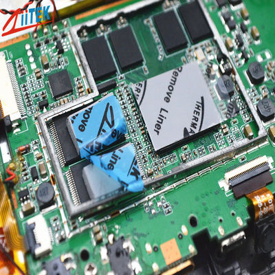 Weiche, ideale Wärmeleitpads, 2,5 mm dick, Wärmeleitfähigkeit 7,5 W/MK, mit Selbstklebung für die Reparatur und Kühlung von Elektronik
