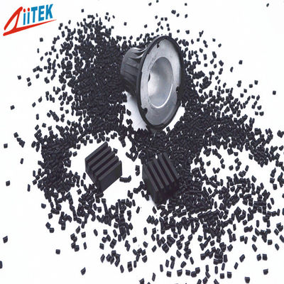 Schwarze Nylon-Wärmeleitende Kunststoffe 1,5 Watt Flexible Formfähigkeit Gehäuse Wärmewaschbecken