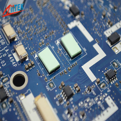 Neuartig hergestelltes, ultraweiches, wärmeleitendes Silikonpad mit 1,5 W/MK und 1 mmT. Gute Leistung für Audiokomponenten