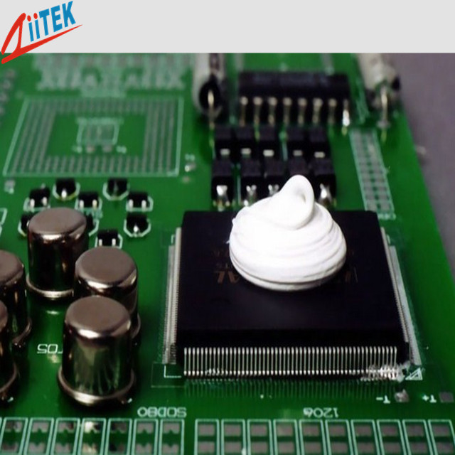 Wärmeleitende Putty Thermalfett Thermalpaste Isoliermaterialien für elektronische PCB-Boards