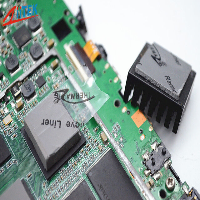 Die Cut Thermal Pad Silicone Leitfähige Heatsink Cooler Pads 2.0W/mk Selbstklebstoff Keramik gefülltes Silicone Elastomer