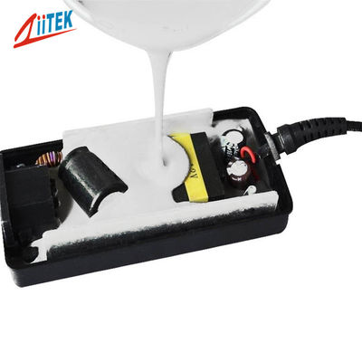 Weißfarbige Zweikomponenten-Wärmeleitpaste mit 2,8 W/m-K für LED- und Leistungstreiberverguss